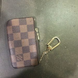 Louis Vuitton change Wallet